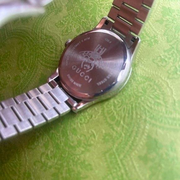 Gucci Men watch - Steel case, black sunbrushed dial with tiger head motif. - Picture 5 of 5